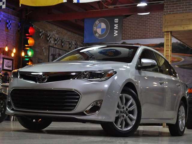 2013 Toyota Avalon XLE 4dr Sedan